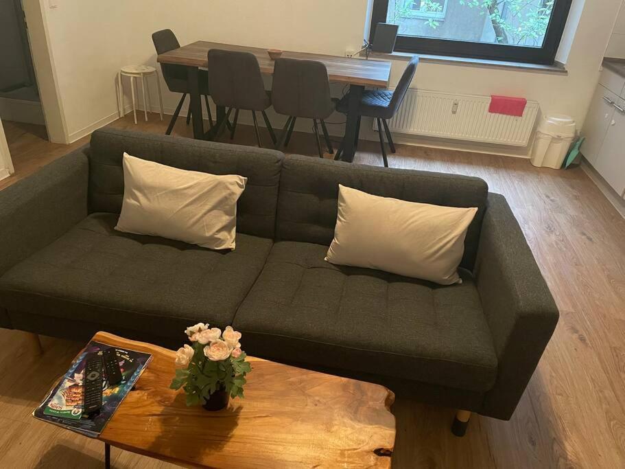 Zentrale Wohnung Direkt Am Hauptbahnhof - Bismarck Dusseldorf Ngoại thất bức ảnh