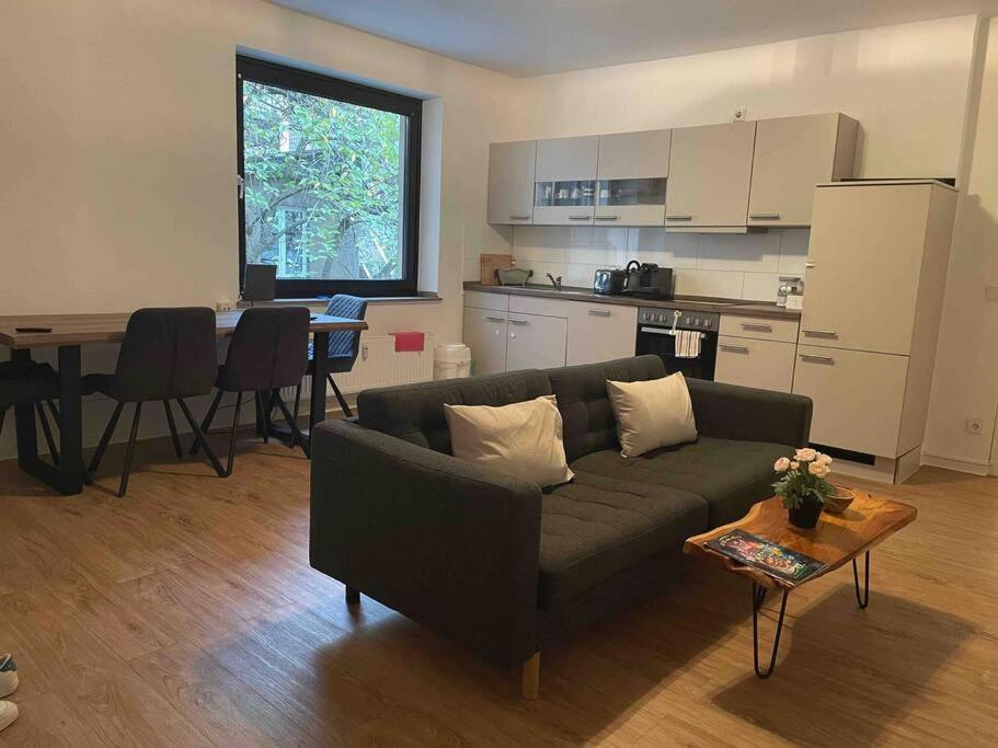 Zentrale Wohnung Direkt Am Hauptbahnhof - Bismarck Dusseldorf Ngoại thất bức ảnh