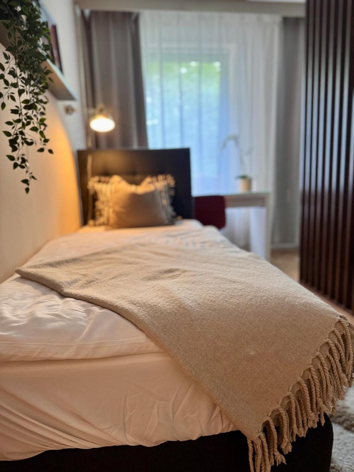 Zentrale Wohnung Direkt Am Hauptbahnhof - Bismarck Dusseldorf Ngoại thất bức ảnh