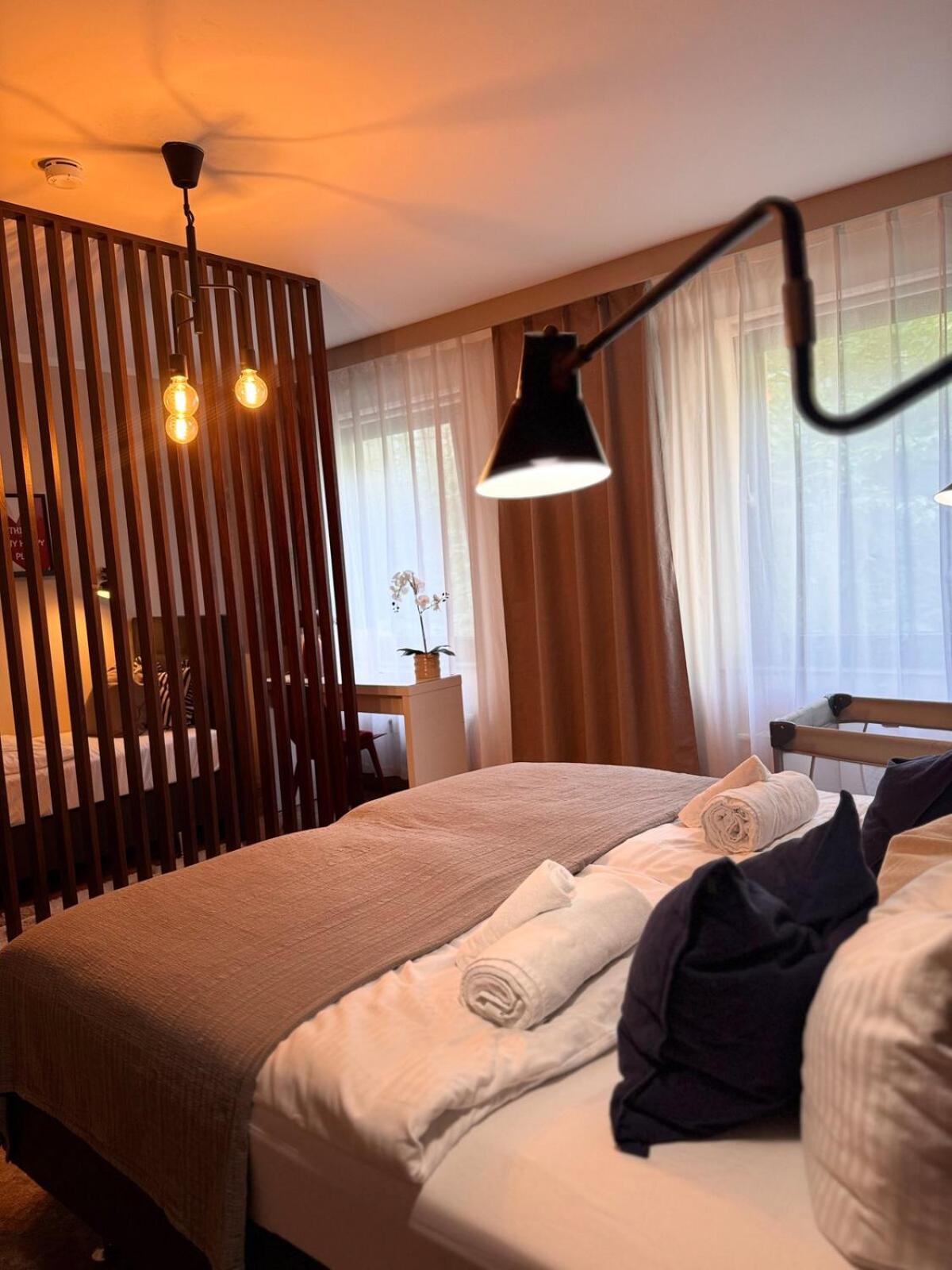 Zentrale Wohnung Direkt Am Hauptbahnhof - Bismarck Dusseldorf Ngoại thất bức ảnh