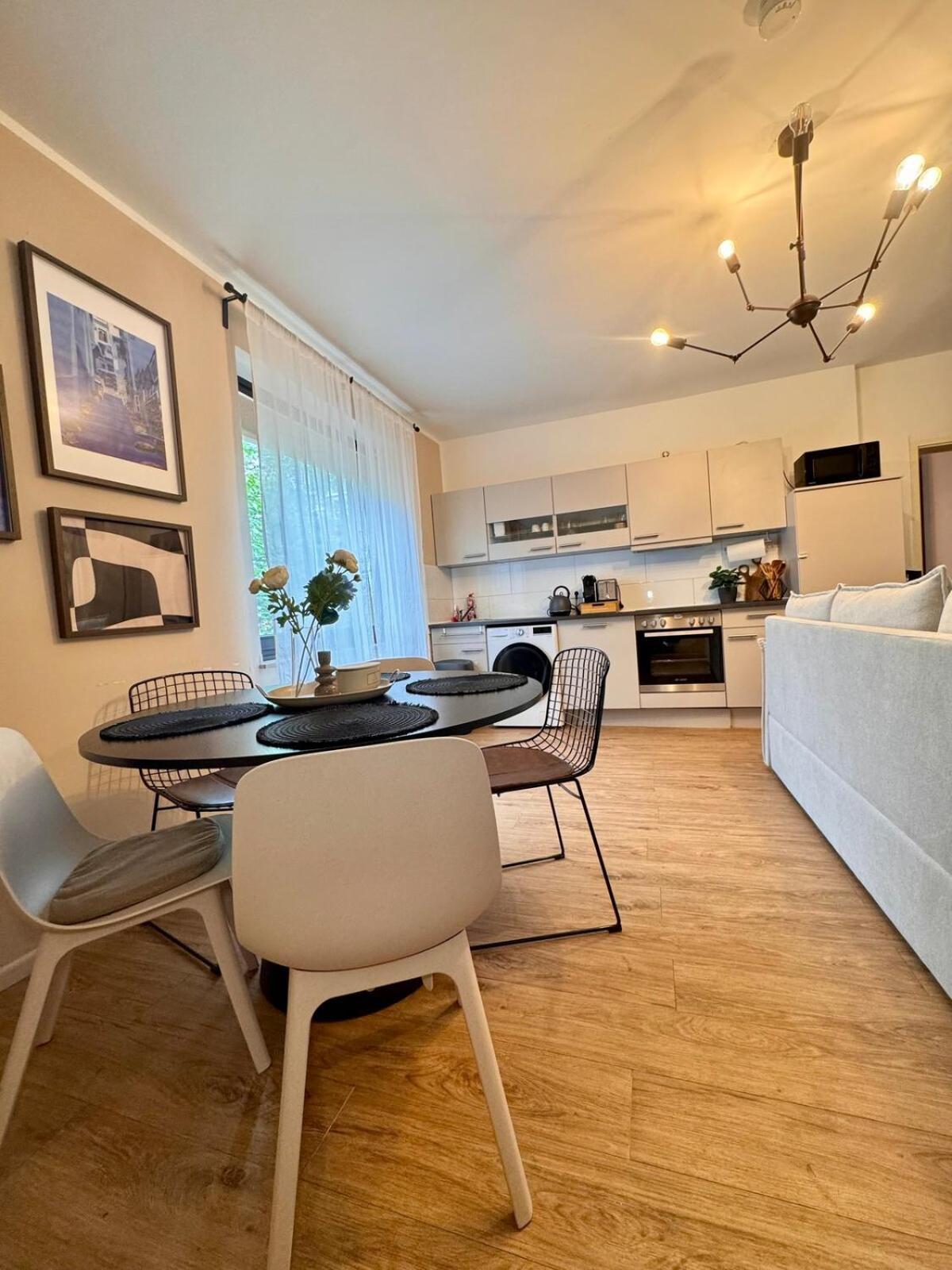 Zentrale Wohnung Direkt Am Hauptbahnhof - Bismarck Dusseldorf Ngoại thất bức ảnh