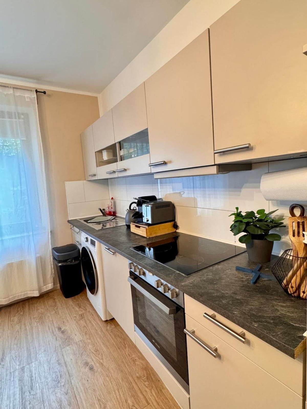 Zentrale Wohnung Direkt Am Hauptbahnhof - Bismarck Dusseldorf Ngoại thất bức ảnh