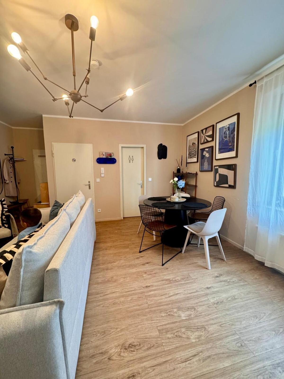 Zentrale Wohnung Direkt Am Hauptbahnhof - Bismarck Dusseldorf Ngoại thất bức ảnh
